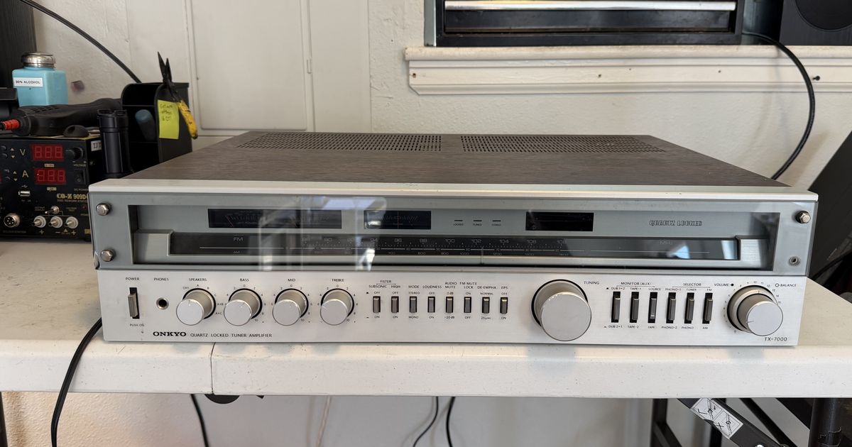 Vintage unit on the Tomasetti Repair bench